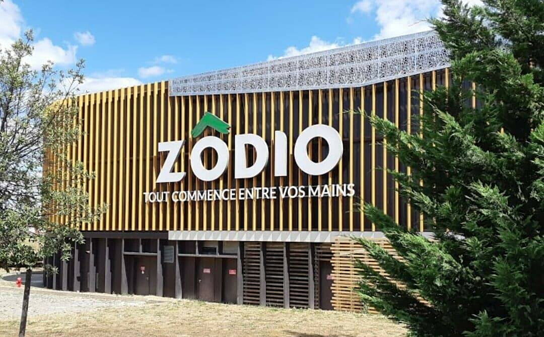 Cas clients zodio logo sur façade